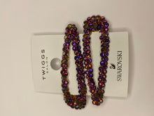 Load image into Gallery viewer, TWIGGS SALON x SWAROVSKI Large Triangular Shaped Hair Clip Set